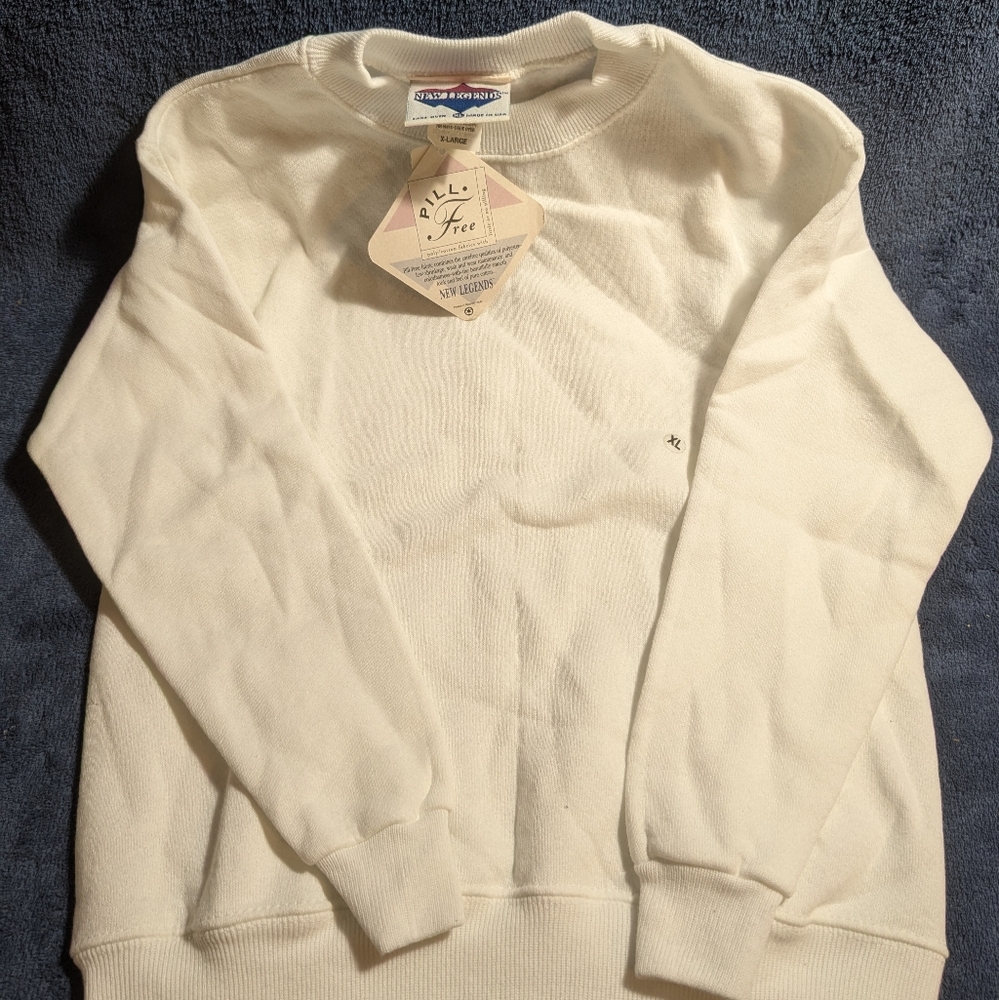 New tags, White Crewneck Sweatshirt Unisex X-Large Preschool, New Legends
